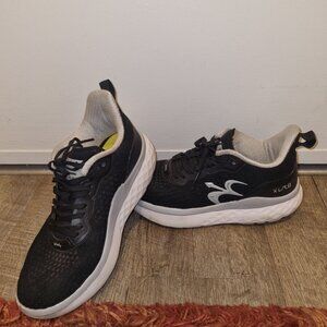 Gdefy XLR8 Athletic Shoes
